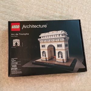 Arch de Triomphe LEGO architecture set